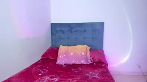 Snapshot of seline_wolf chatting on 07/27/26, 01:56 Selene online show from 07/27/26, 01:56