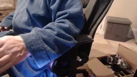 Snapshot of selkie2s chatting on 02/04/25, 03:54 selkie2s online show from 02/04/25, 03:54