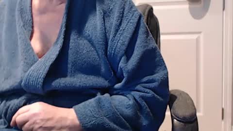 Snapshot of selkie2s chatting on 02/21/25, 08:38 selkie2s online show from 02/21/25, 08:38