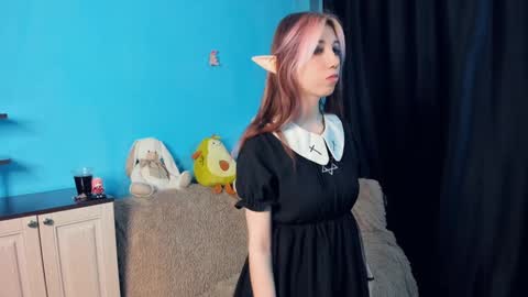 Snapshot of sell0n chatting on 12/23/24, 12:46 Mindy online show from 12/23/24, 12:46