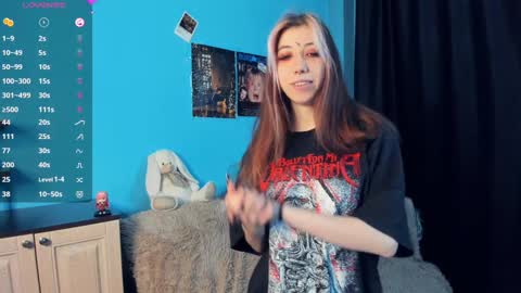 Snapshot of sell0n chatting on 01/03/25, 12:43 Mindy online show from 01/03/25, 12:43