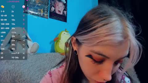 Snapshot of sell0n chatting on 02/09/25, 09:16 Mindy online show from 02/09/25, 09:16