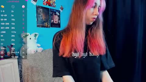 Snapshot of sell0n chatting on 03/08/25, 02:34 Mindy online show from 03/08/25, 02:34