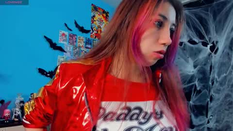 Snapshot of sell0n chatting on 10/22/25, 01:28 Mindy online show from 10/22/25, 01:28