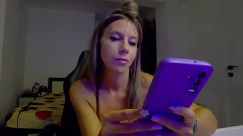 Snapshot of sellena_angel chatting on 07/12/26, 09:17 sellena_angel online show from 07/12/26, 09:17