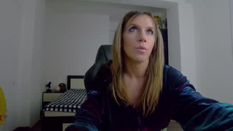 sellena_angels online show from 02/22/26, 05:55