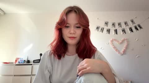 Lily online show from 04/05/26, 09:06