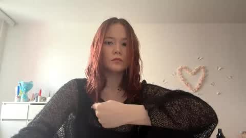 Lily online show from 05/01/26, 09:47
