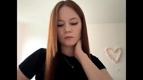 Lily online show from 06/05/26, 06:31