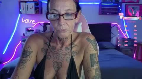 Selvaggia Del Caribe online show from 05/18/26, 06:14