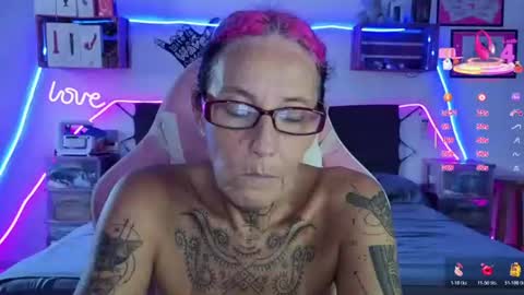 Snapshot of selvaggia_del_caribe chatting on 06/19/26, 06:45 Selvaggia Del Caribe online show from 06/19/26, 06:45