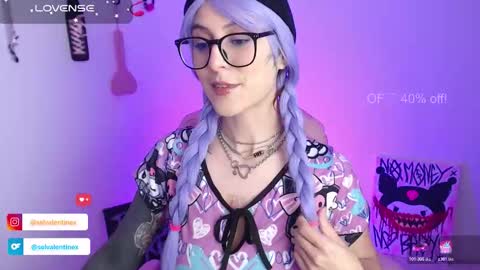 Snapshot of selvalentinex chatting on 11/07/25, 01:16 online show from 11/07/25, 01:16