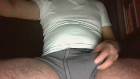 Snapshot of semperdur1 chatting on 01/01/25, 10:35 semperdur1 online show from 01/01/25, 10:35