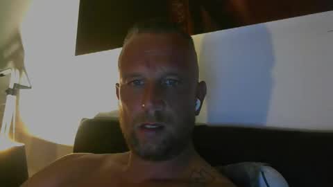 sence08 online show from 09/10/25, 11:05