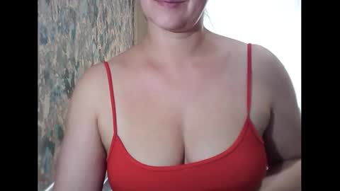 Snapshot of send_me chatting on 10/23/25, 07:18 send me online show from 10/23/25, 07:18