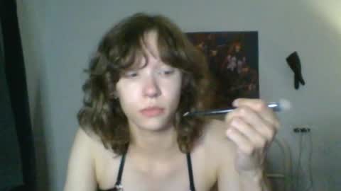 goddess esme  online show from 09/19/25, 11:27