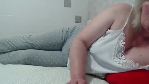 Lenna online show from 02/13/25, 07:35