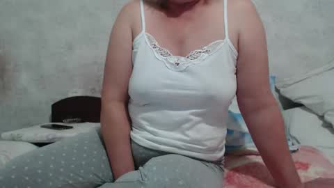 Lenna online show from 10/26/25, 08:31