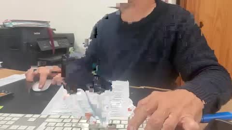 sens3439 online show from 10/20/25, 08:09