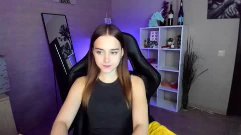 Snapshot of sensual_amy_ chatting on 10/02/25, 08:43 Emily online show from 10/02/25, 08:43