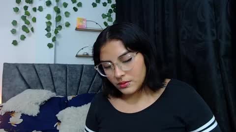 Camille and sophie online show from 01/29/25, 01:37