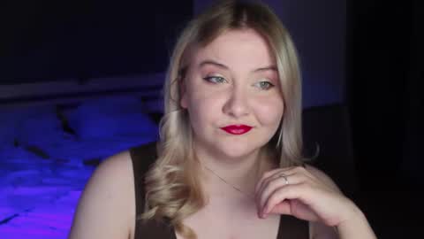 Ilona online show from 05/18/26, 11:32
