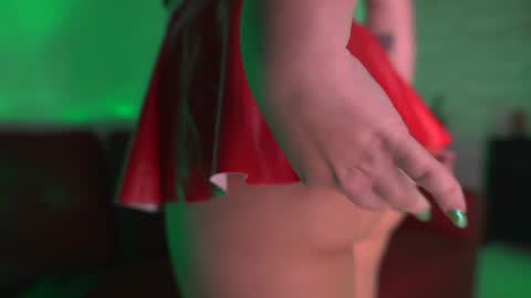 Snapshot of sensual_jassmine chatting on 12/07/24, 05:31 Jasmine online show from 12/07/24, 05:31