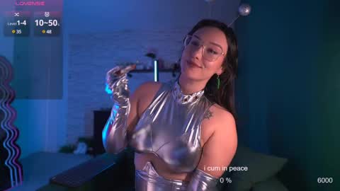 Snapshot of sensual_jassmine chatting on 03/12/25, 06:22 Jasmine online show from 03/12/25, 06:22