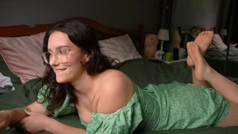Snapshot of sensual_jassmine chatting on 06/08/26, 02:06 Jasmine online show from 06/08/26, 02:06