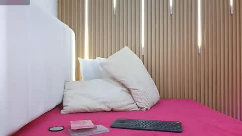 Sensual Kim77 online show from 03/15/26, 12:44