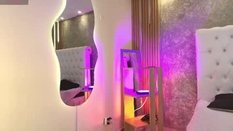 Sensual Kim77 online show from 05/29/26, 02:37
