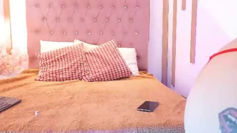 Sensual Kim77 online show from 07/06/26, 01:41