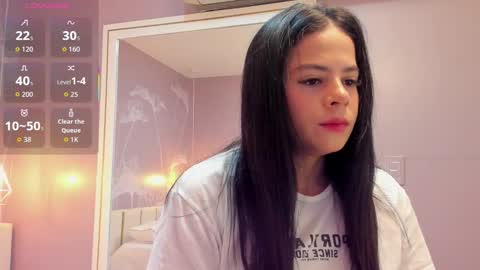 Sophie     online show from 10/16/25, 10:16