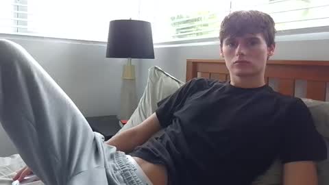 Snapshot of sensualalien chatting on 12/10/24, 07:22 Cam online show from 12/10/24, 07:22