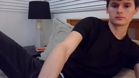 Snapshot of sensualalien chatting on 12/14/24, 02:12 Cam online show from 12/14/24, 02:12