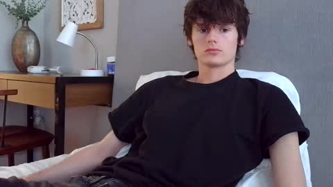 Snapshot of sensualalien chatting on 03/03/25, 11:03 Cam online show from 03/03/25, 11:03