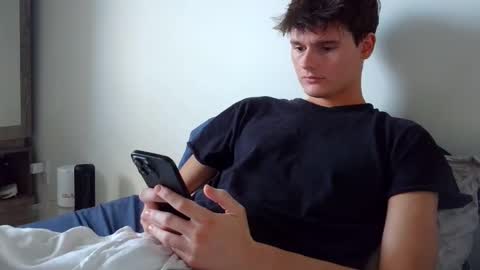 Cam online show from 04/13/26, 11:21