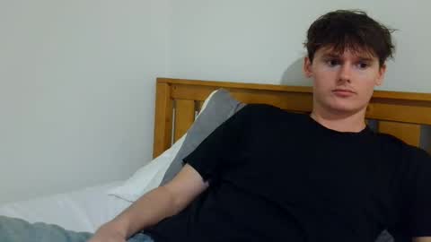 Snapshot of sensualalien chatting on 04/22/26, 02:36 Cam online show from 04/22/26, 02:36