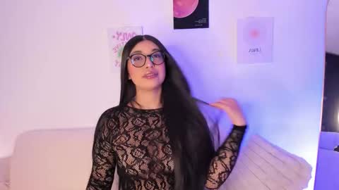 sensualhaven_ online show from 10/19/25, 11:38