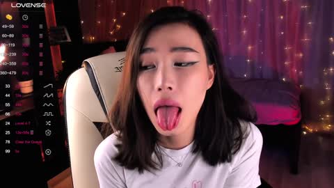 Snapshot of sensualily chatting on 12/28/24, 06:40 Kiki online show from 12/28/24, 06:40