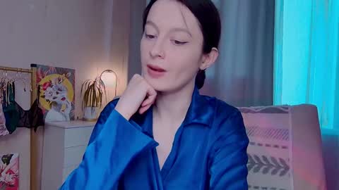 sensuallucy233 online show from 05/21/26, 09:27