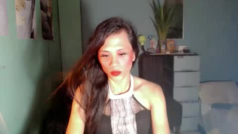 Snapshot of senyora_evangelista chatting on 11/29/25, 01:14 senyora_evangelista online show from 11/29/25, 01:14