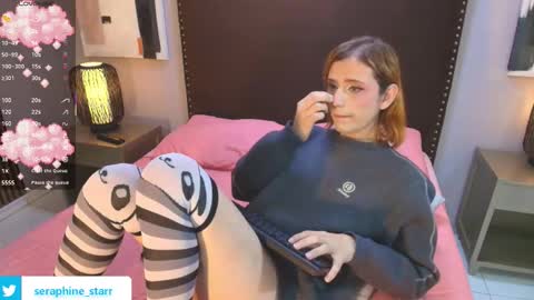 Snapshot of seraphine_star chatting on 11/20/25, 03:07 Seraphine star online show from 11/20/25, 03:07