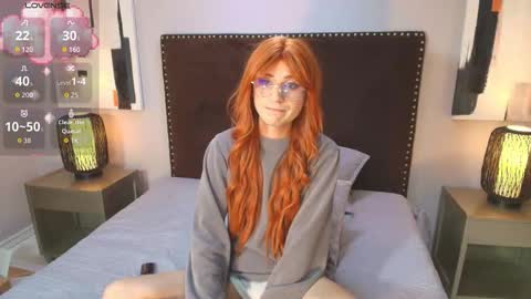 Seraphine star online show from 12/14/25, 08:24