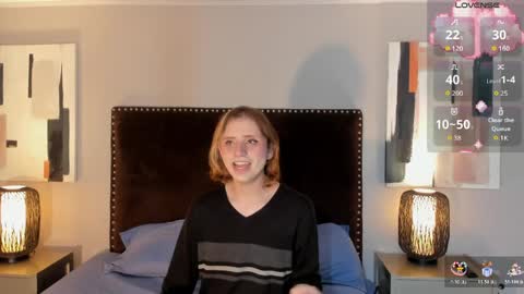 Seraphine star online show from 04/15/26, 03:13