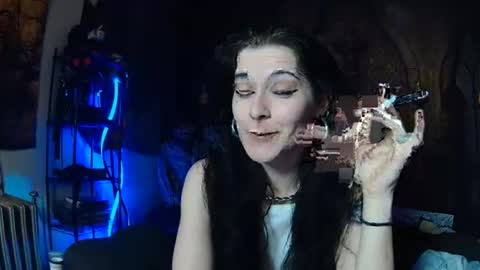 Snapshot of seraphinmunster chatting on 11/06/25, 05:36 Seraphin Munster online show from 11/06/25, 05:36