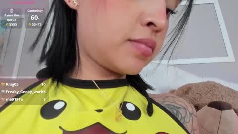 Snapshot of serena_jeyns chatting on 01/02/25, 11:06 SERE online show from 01/02/25, 11:06