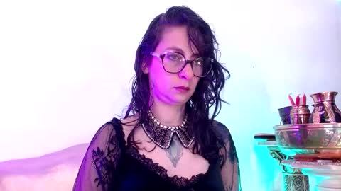 Serena Xyz online show from 12/04/25, 05:54