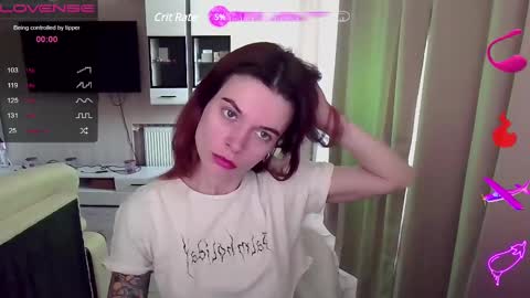 Snapshot of serenamilss chatting on 02/24/25, 10:15 serenamilss online show from 02/24/25, 10:15