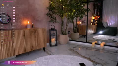 Serene Sophiex online show from 11/17/25, 10:04